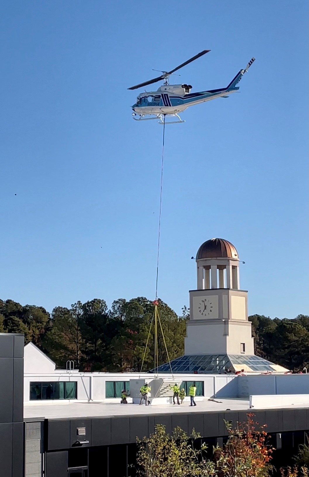 Invitae rooftop helicopter HVAC delivery with rigging team ready - photo